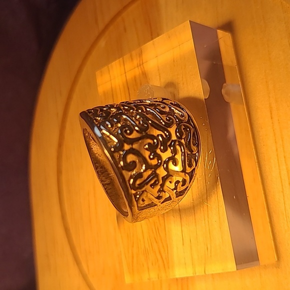 Vintage silver color ring. - Picture 1 of 6